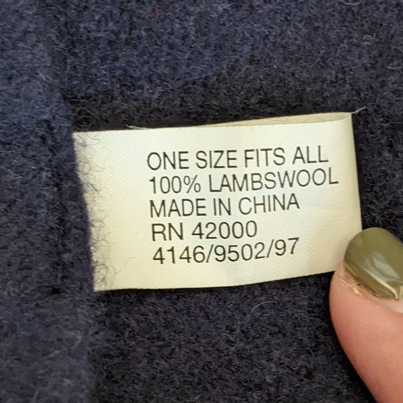 Classic Parisian Wool Beret in Dark Navy, One Size Fits All - Picture 6 of 6